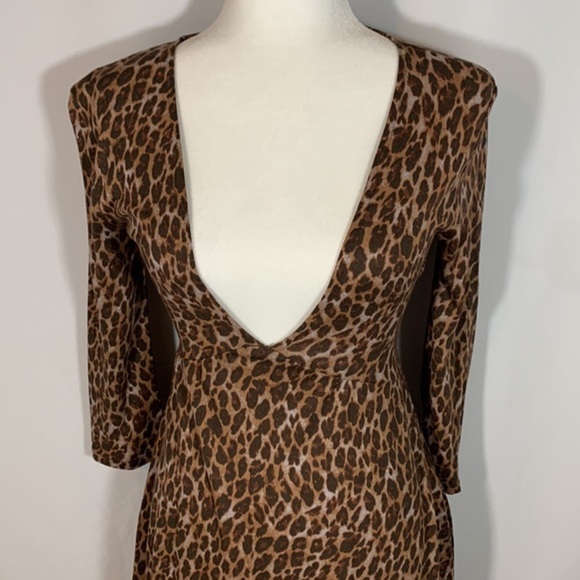 Urban Outfitters Cheetah Print V-Neck Midi Dress NWT - Picture 2 of 10